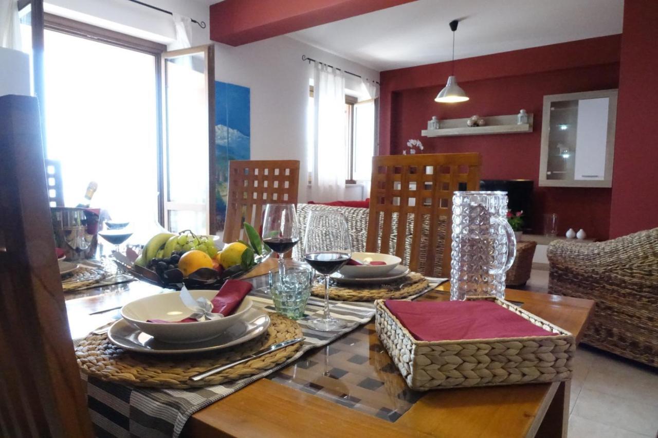 Poseidone Sea Apartment Taormina Mazzeo Exterior foto