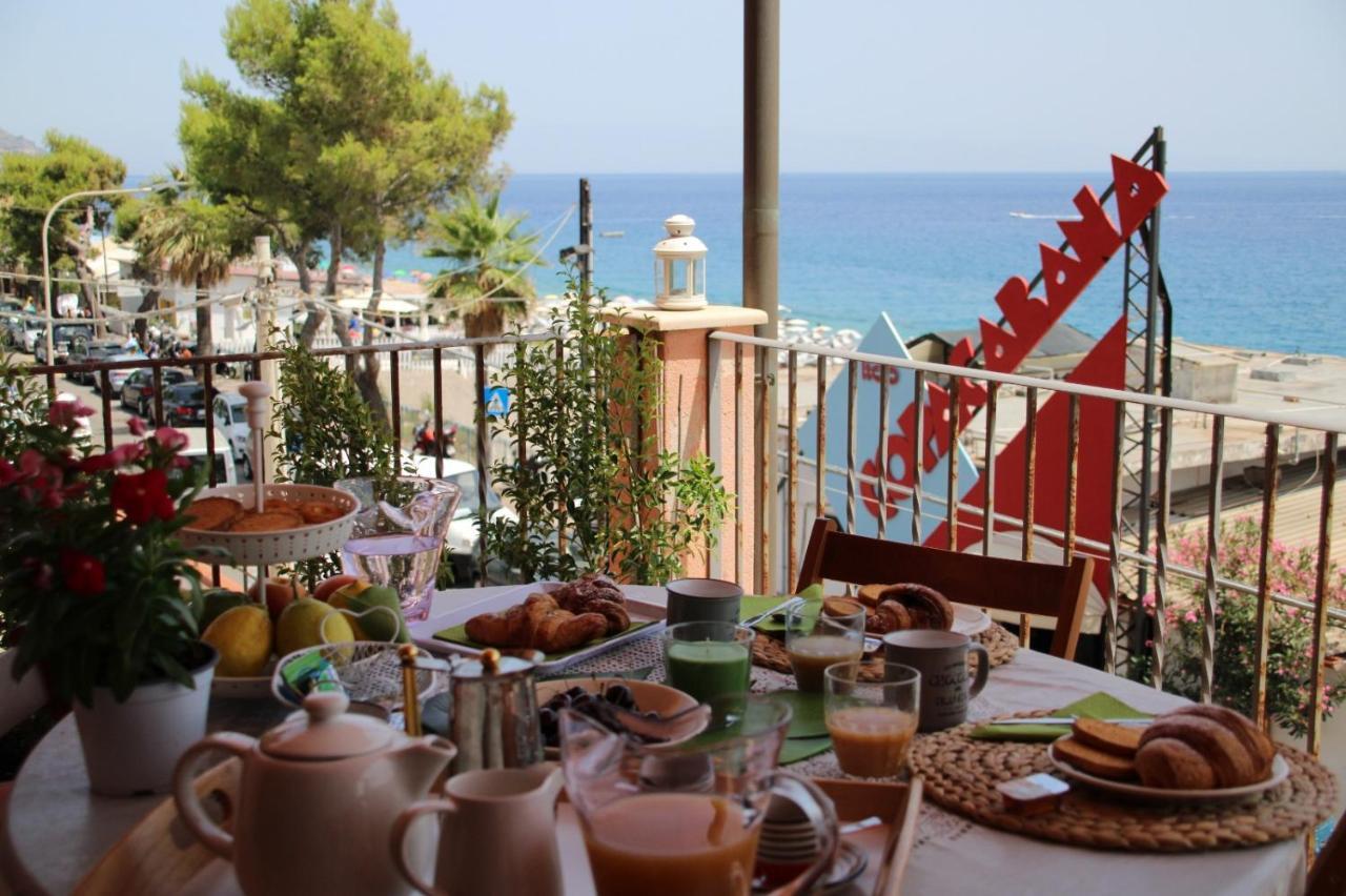 Poseidone Sea Apartment Taormina Mazzeo Exterior foto